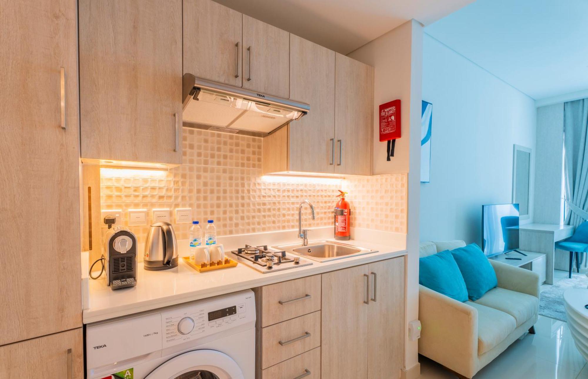 Studio With Pool And Private Beach Access On Palm Jumeirah Dubaj Kültér fotó