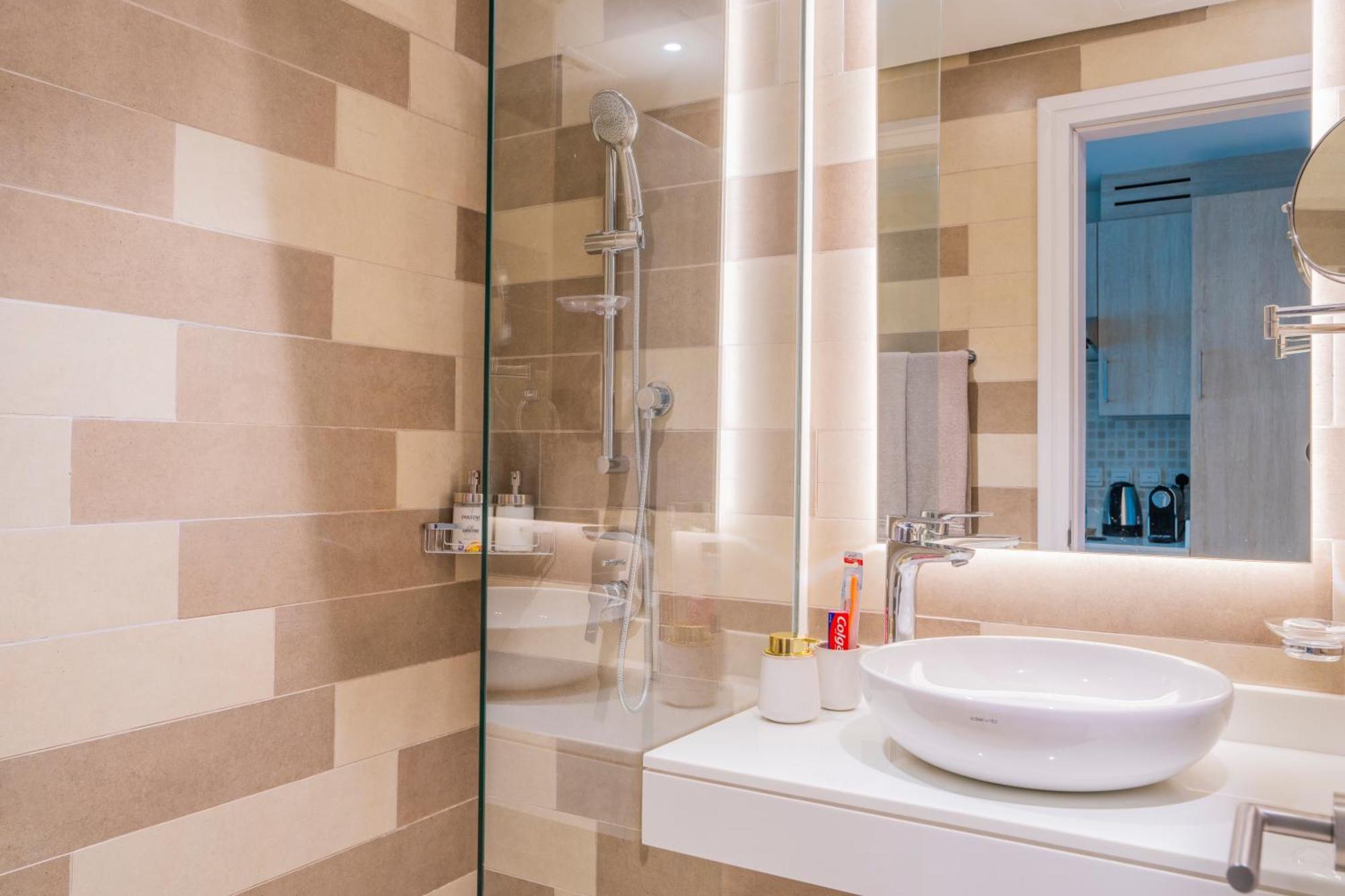 Studio With Pool And Private Beach Access On Palm Jumeirah Dubaj Kültér fotó