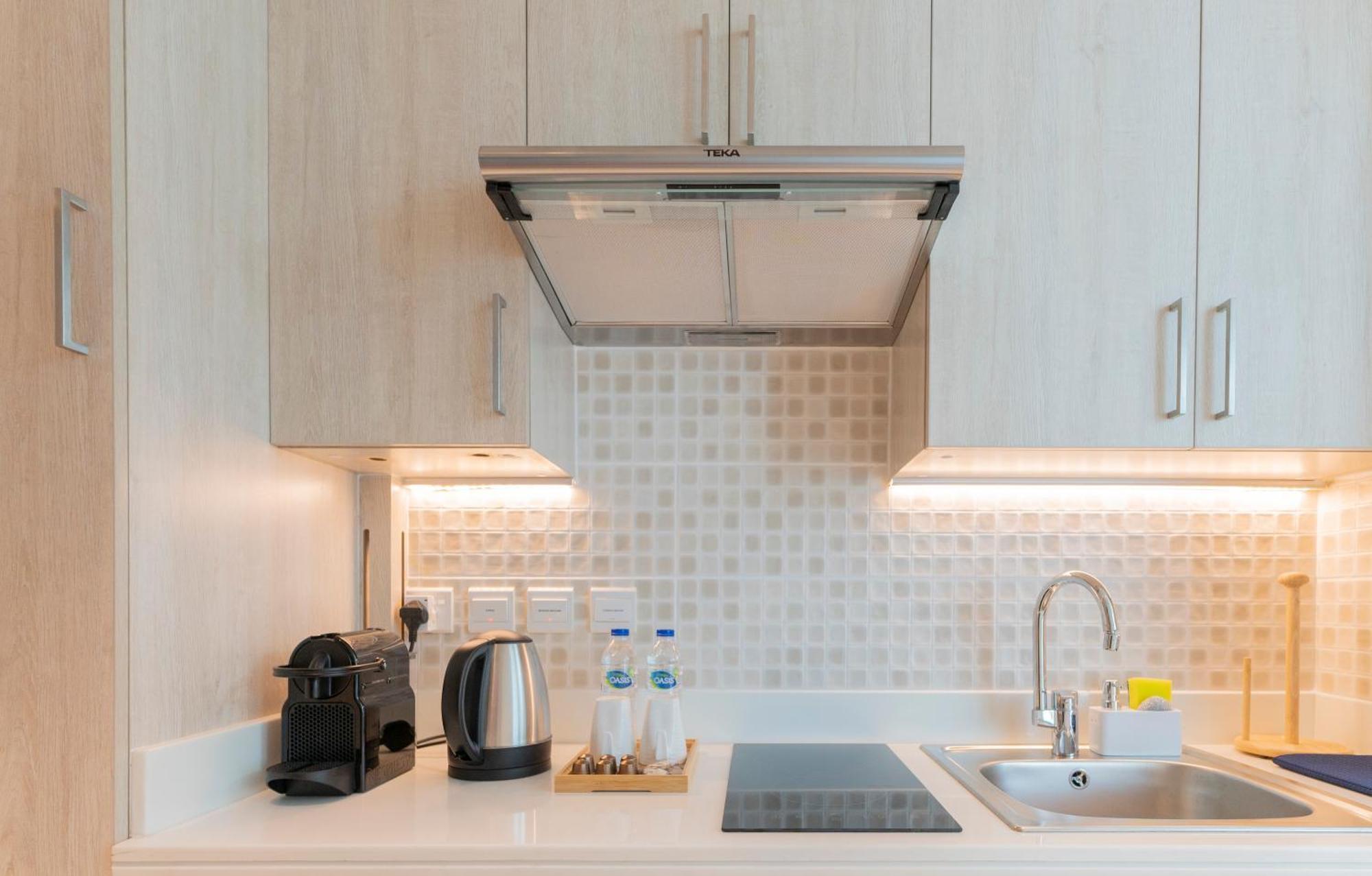 Studio With Pool And Private Beach Access On Palm Jumeirah Dubaj Kültér fotó