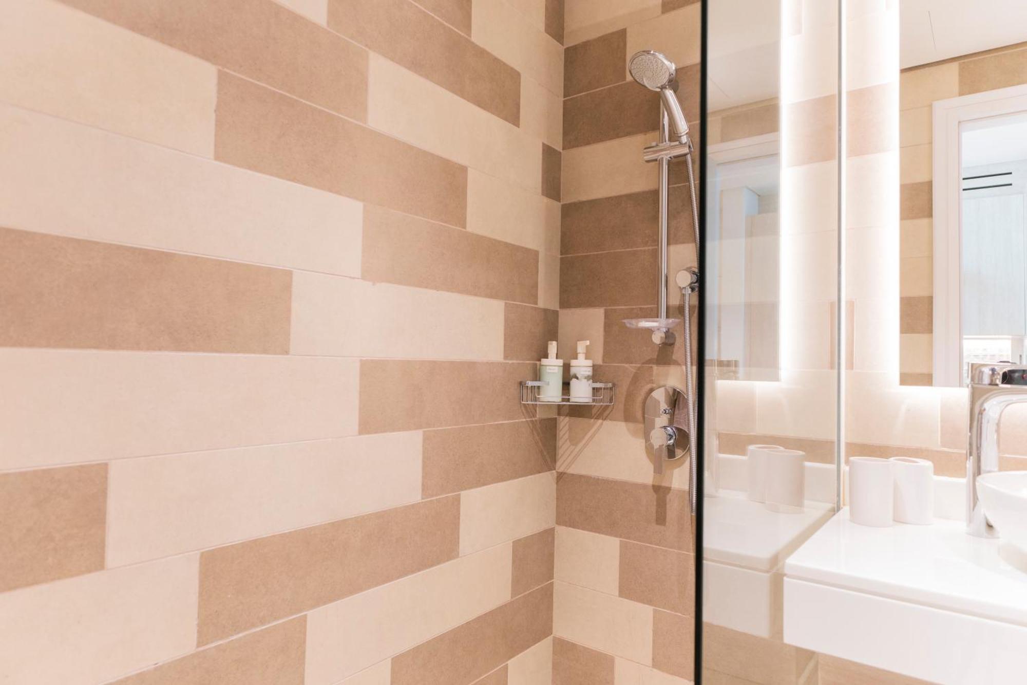 Studio With Pool And Private Beach Access On Palm Jumeirah Dubaj Kültér fotó