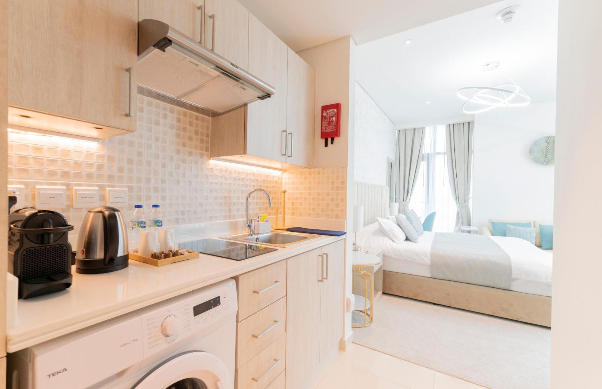Studio With Pool And Private Beach Access On Palm Jumeirah Dubaj Kültér fotó